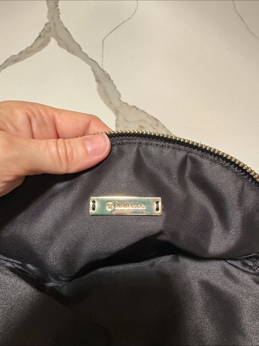 lululemon athletica 🍋🍋Black Crossbody Festival Purse size small - Picture 8 of 12